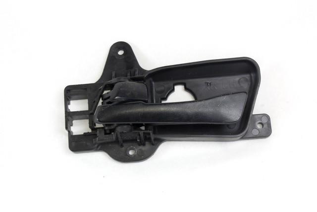 NOTRANJA KLJUKA  OEM N. 83613-FD000 ORIGINAL REZERVNI DEL HYUNDAI I30 FD MK1 (2007 - 2011)DIESEL LETNIK 2010