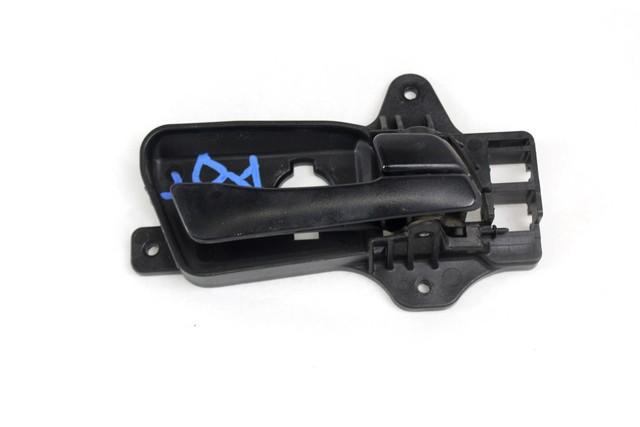 NOTRANJA KLJUKA  OEM N. 82623-FD000 ORIGINAL REZERVNI DEL HYUNDAI I30 FD MK1 (2007 - 2011)DIESEL LETNIK 2010