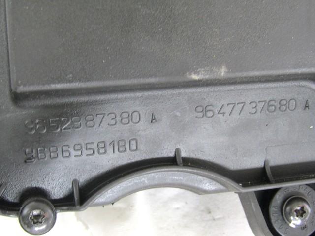 FILTAR ZRAKA OEM N. 9686958180 ORIGINAL REZERVNI DEL FORD FIESTA CB1 CNN MK6 (09/2008 - 11/2012) DIESEL LETNIK 2010