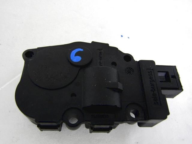 MOTORCEK OGREVANJA OEM N. CZ113930-0711 ORIGINAL REZERVNI DEL BMW SERIE 3 BER/SW/COUPE/CABRIO E90/E91/E92/E93 (2005 -2009) DIESEL LETNIK 2006