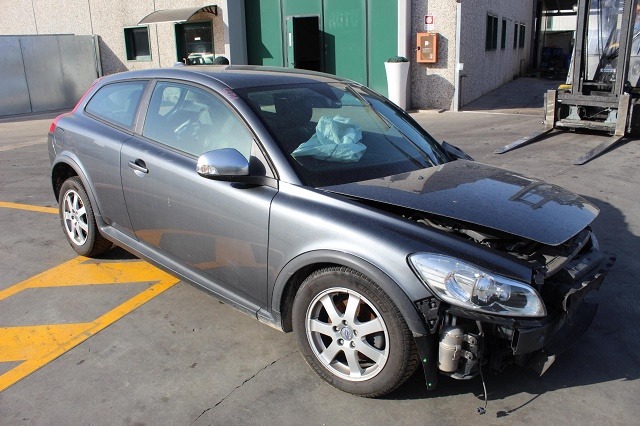 VOLVO C30 1.6 D 84KW 6M 3P (2011) RICAMBI IN MAGAZZINO