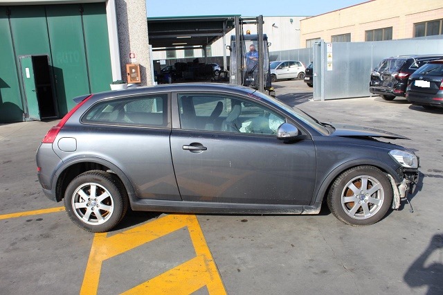 VOLVO C30 1.6 D 84KW 6M 3P (2011) RICAMBI IN MAGAZZINO