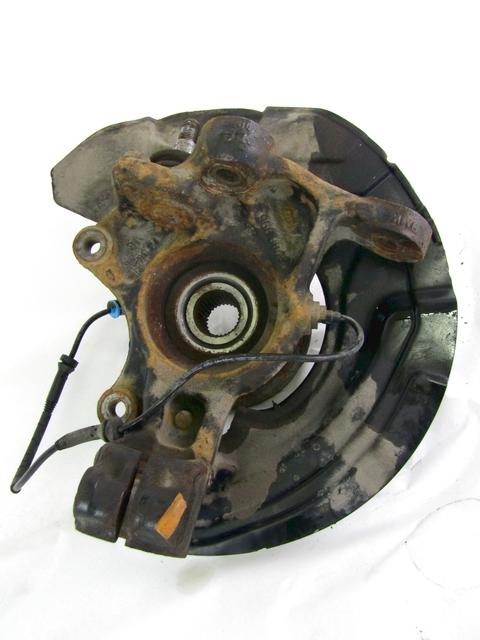 VRTLJIVI LEZAJ DESNO / PESTO KOLESA Z LEZAJEM SPREDAJ OEM N. 6768996 ORIGINAL REZERVNI DEL BMW SERIE 3 BER/SW/COUPE/CABRIO E90/E91/E92/E93 (2005 -2009) DIESEL LETNIK 2006