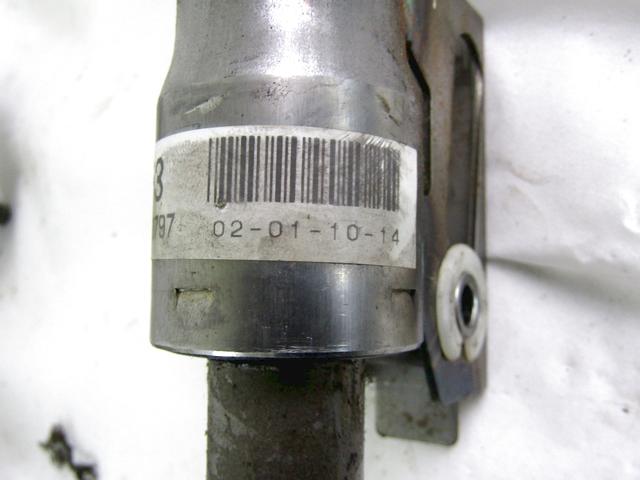 VOLANSKI DROG OEM N. 4525013070 ORIGINAL REZERVNI DEL TOYOTA COROLLA VERSO E12 (2001 - 2004) DIESEL LETNIK 2002