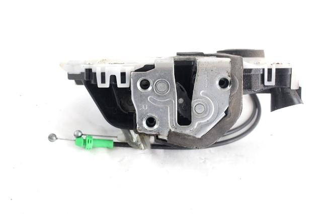 CENTRALNI ZAKLEP SPREDNJIH VRAT  OEM N. 693100D070 ORIGINAL REZERVNI DEL TOYOTA YARIS P9 MK2 R (2009 - 2011)BENZINA LETNIK 2010