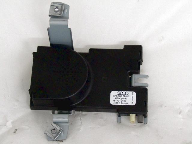 OJACEVALEC / ANTENA OEM N. 8P4035225D ORIGINAL REZERVNI DEL AUDI A3 MK2R 8P 8PA 8P1 8P7 (2008 - 2012)DIESEL LETNIK 2011