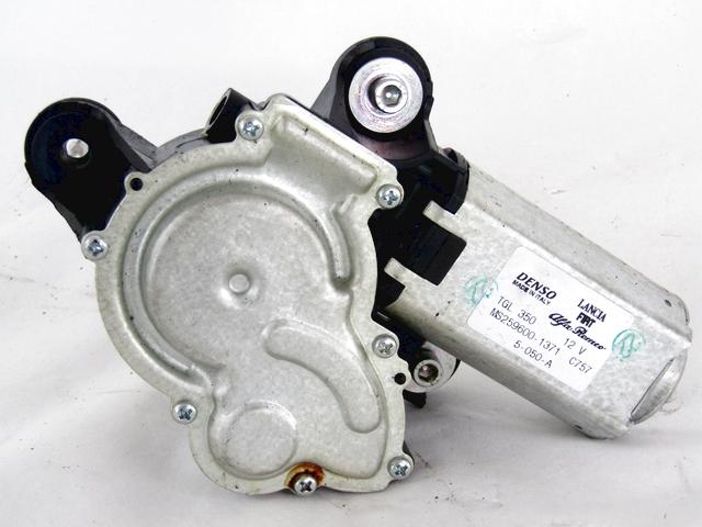 MOTORCEK ZADNJEGA BRISALCA OEM N. 51850871 ORIGINAL REZERVNI DEL FIAT 500 CINQUECENTO 312 MK3 (2007 - 2015) BENZINA/GPL LETNIK 2015