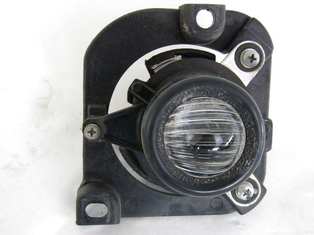 DESNA MEGLENKA OEM N. 51822888 ORIGINAL REZERVNI DEL FIAT 500 CINQUECENTO 312 MK3 (2007 - 2015) BENZINA/GPL LETNIK 2015