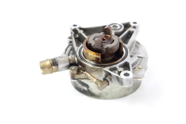 VAKUUM CRPALKA OEM N. 94811005003 ORIGINAL REZERVNI DEL PORSCHE CAYENNE 9PA MK1 R (2008-2010)BENZINA LETNIK 2008