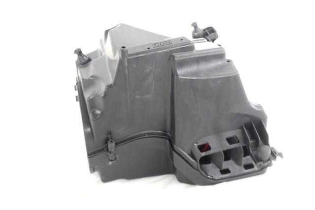 FILTAR ZRAKA OEM N. 7M51-9600-BJ ORIGINAL REZERVNI DEL VOLVO C30 533 (2006 - 2012)DIESEL LETNIK 2011