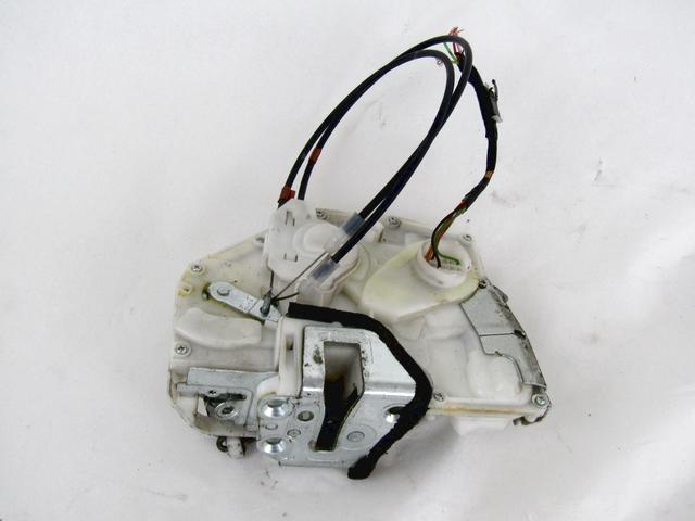 CENTRALNI ZAKLEP SPREDNJIH VRAT  OEM N. 71768757 ORIGINAL REZERVNI DEL FIAT SEDICI FY (2006 - 4/2009) DIESEL LETNIK 2007