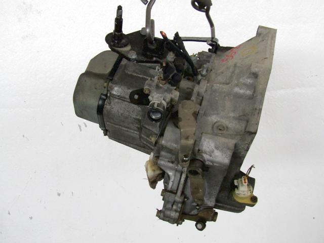 ROCNI MENJALNIK OEM N. 1606215780 CAMBIO MECCANICO ORIGINAL REZERVNI DEL PEUGEOT 206 / 206 CC 2A/C 2D 2E/K (1998 - 2003) DIESEL LETNIK 2002