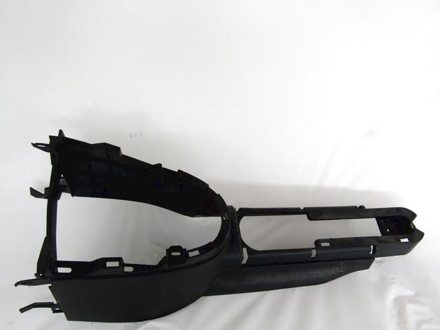 PLASTIKA MED SEDEZI BREZ NASLONJALA ROK OEM N. 1358351 ORIGINAL REZERVNI DEL FORD FIESTA JH JD MK5 R (2005 - 2008) DIESEL LETNIK 2008