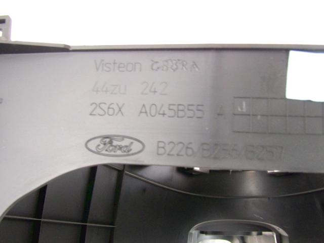 PLASTIKA MED SEDEZI BREZ NASLONJALA ROK OEM N. 1358351 ORIGINAL REZERVNI DEL FORD FIESTA JH JD MK5 R (2005 - 2008) DIESEL LETNIK 2008