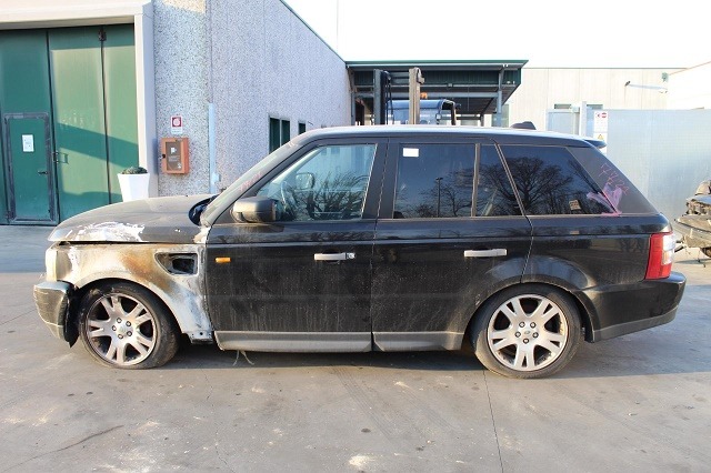 LAND ROVER RANGE ROVER SPORT 2.7 D 4X4 140KW AUT 5P (2006) RICAMBI IN MAGAZZINO