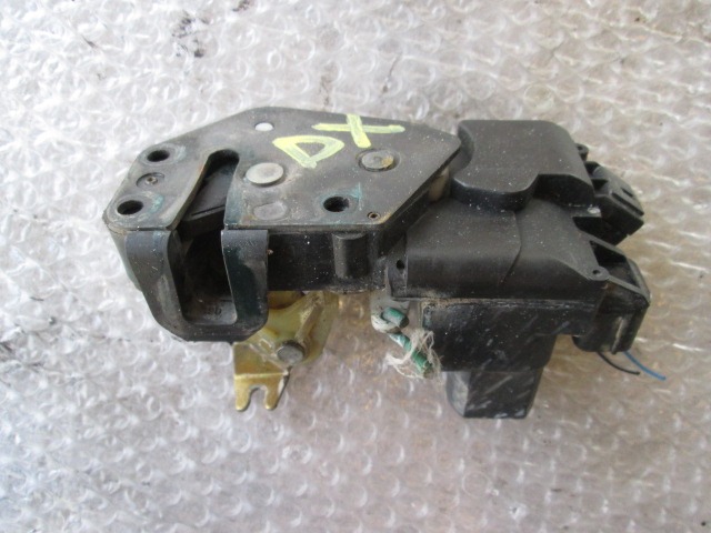 CENTRALNI ZAKLEP SPREDNJIH VRAT  OEM N. FQJ102280 ORIGINAL REZERVNI DEL MG F (03/1996 - 03/2002)BENZINA LETNIK 1997