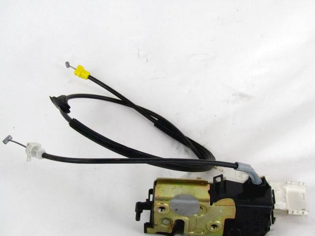 CENTRALNI ZAKLEP SPREDNJIH VRAT  OEM N. 9681332080 ORIGINAL REZERVNI DEL CITROEN C4 MK1 / COUPE L LC (2004 - 08/2009) DIESEL LETNIK 2006