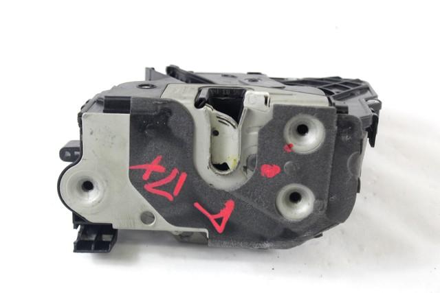 CENTRALNI ZAKLEP SPREDNJIH VRAT  OEM N. AV1A-R21812-AD ORIGINAL REZERVNI DEL FORD BMAX JK (2012 - 2018)DIESEL LETNIK 2014