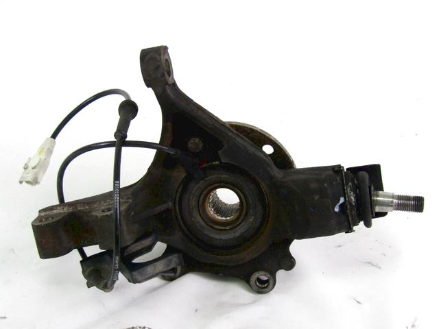 VRTLJIVI LEZAJ DESNO / PESTO KOLESA Z LEZAJEM SPREDAJ OEM N. 364796 ORIGINAL REZERVNI DEL CITROEN C4 MK1 / COUPE L LC (2004 - 08/2009) DIESEL LETNIK 2006