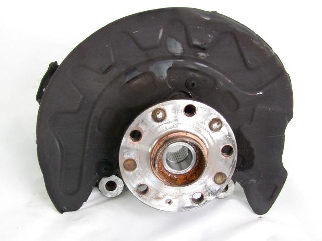 LEVI VRTLJIVI LEZAJ / PESTO KOLESA Z LEZAJEM SPREDAJ OEM N. 5Q0407255Q ORIGINAL REZERVNI DEL VOLKSWAGEN GOLF VII 5G1 BQ1 BE1 BE2 BA5 BV5 MK7 (2012 - 2017)DIESEL LETNIK 2013