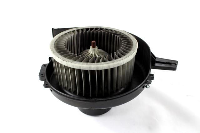 VENTILATOR  KABINE  OEM N. 6Q1820015M ORIGINAL REZERVNI DEL VOLKSWAGEN POLO 6R1 6C1 (06/2009 - 02/2014) DIESEL LETNIK 2009