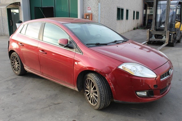 FIAT BRAVO 1.6 D 88KW AUT 5P (2009) RICAMBI IN MAGAZZINO