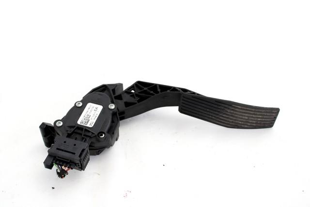 PEDALI OEM N. 13252702 ORIGINAL REZERVNI DEL OPEL ASTRA J P10 5P/3P/SW (2010 - 2015) DIESEL LETNIK 2014