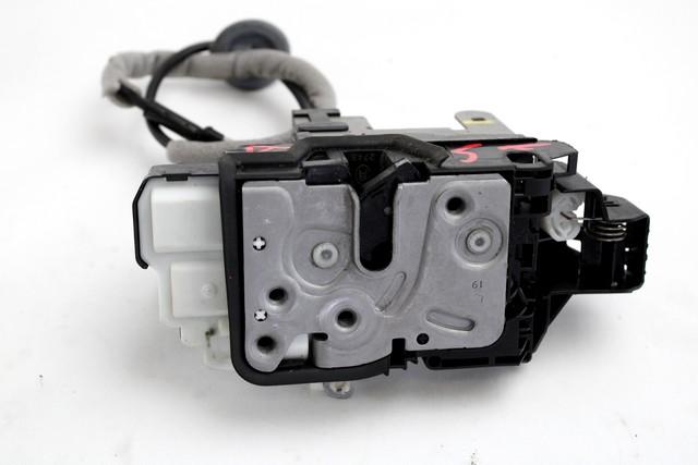 CENTRALNO ZAKLEPANJE PREDNIH LEVIH VRAT OEM N. 31440389 ORIGINAL REZERVNI DEL VOLVO V40 MK1R 525 526 (2016 - 2019)DIESEL LETNIK 2018