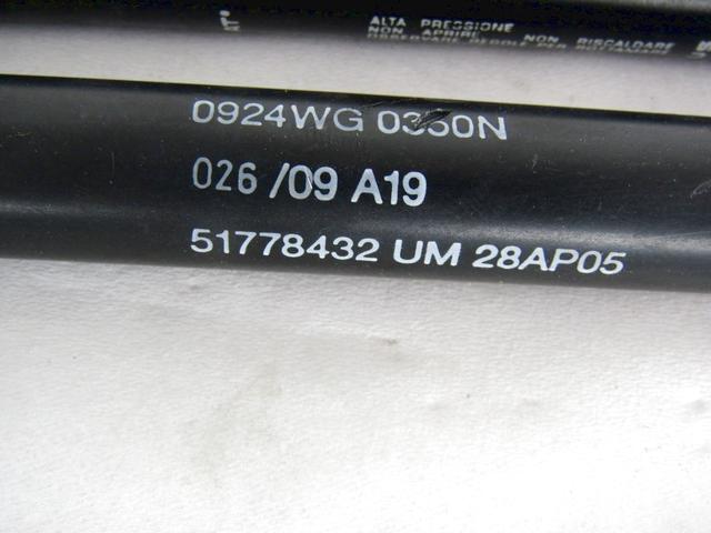 AMORTIZERJI PRTLJAZNIH VRAT  OEM N. 51778432 ORIGINAL REZERVNI DEL FIAT GRANDE PUNTO 199 (2005 - 2012) DIESEL LETNIK 2009