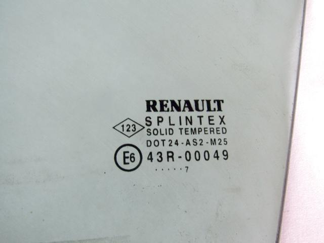 STEKLO SPREDNJIH LEVIH VRAT OEM N. 8200120589 ORIGINAL REZERVNI DEL RENAULT SCENIC/GRAND SCENIC JM0/1 MK2 (2003 - 2009) BENZINA/GPL LETNIK 2007