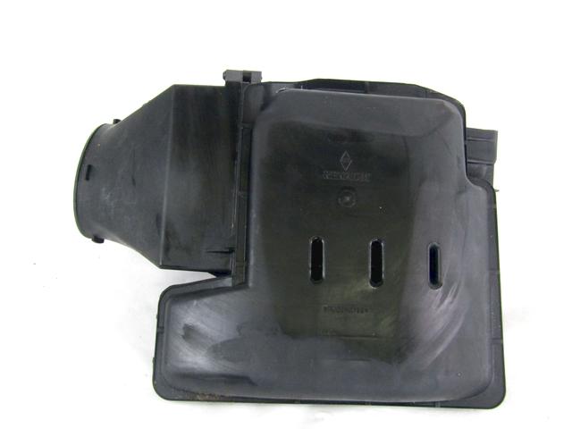 FILTAR ZRAKA OEM N. 8200420871 ORIGINAL REZERVNI DEL RENAULT SCENIC/GRAND SCENIC JM0/1 MK2 (2003 - 2009) BENZINA/GPL LETNIK 2007