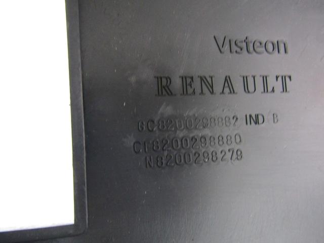 SREDINSKA KONZOLA  OEM N. 8200298882 ORIGINAL REZERVNI DEL RENAULT SCENIC/GRAND SCENIC JM0/1 MK2 (2003 - 2009) BENZINA/GPL LETNIK 2007