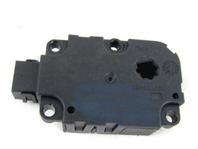 MOTORCEK OGREVANJA OEM N. CZ113930-0857 ORIGINAL REZERVNI DEL MERCEDES CLASSE B W246 (2011 - 2018)BENZINA LETNIK 2013