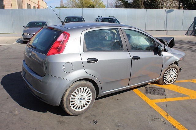 FIAT GRANDE PUNTO 1.2 B 48KW 5M 5P (2006) RICAMBI IN MAGAZZINO