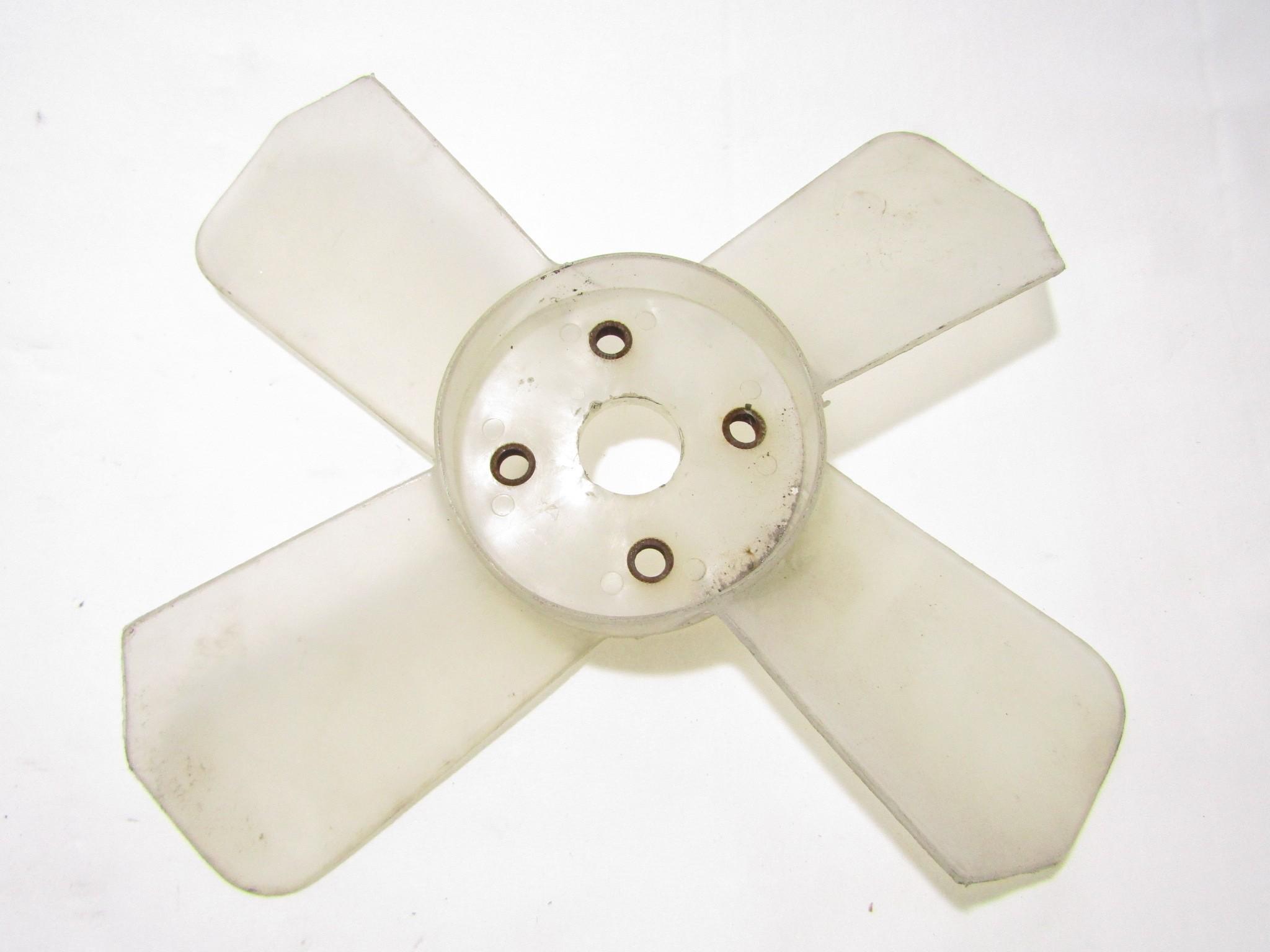 VENTILATOR HLADILNIKA OEM N.  ORIGINAL REZERVNI DEL RENAULT 4 112 (1961 - 1993)BENZINA LETNIK 1961