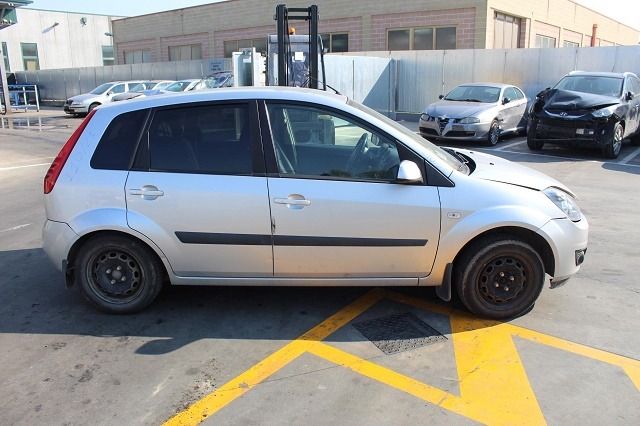 FORD FIESTA 1.4 D 50KW 5M 5P (2006) RICAMBI IN MAGAZZINO