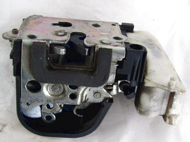 CENTRALNI ZAKLEP SPREDNJIH VRAT  OEM N. 46800415 ORIGINAL REZERVNI DEL ALFA ROMEO 147 937 (2001 - 2005)DIESEL LETNIK 2004