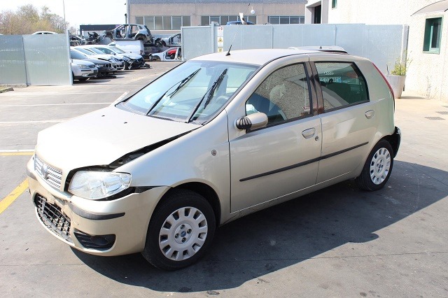 FIAT PUNTO 1.2 B 44KW 5M 5P (2007) RICAMBI IN MAGAZZINO 