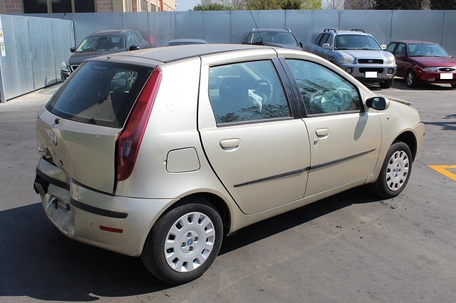 FIAT PUNTO 1.2 B 44KW 5M 5P (2007) RICAMBI IN MAGAZZINO 