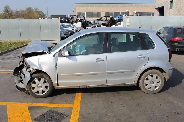 VOLKSWAGEN POLO 1.4 D 51KW 5M 5P (2005) RICAMBI IN MAGAZZINO