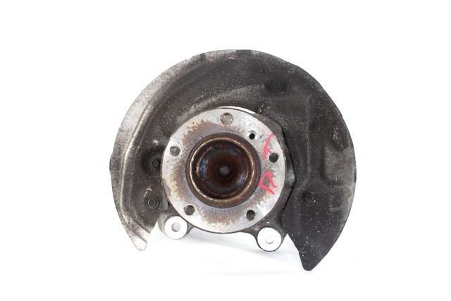 VRTLJIVI LEZAJ DESNO / PESTO KOLESA Z LEZAJEM SPREDAJ OEM N. 31216764444 ORIGINAL REZERVNI DEL BMW SERIE 1 BER/COUPE/CABRIO E81/E82/E87/E88 LCI R (2007 - 2013) DIESEL LETNIK 2011