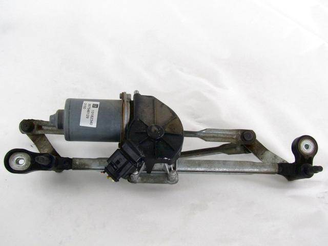 MOTORCEK PREDNJIH BRISALCEV OEM N. 13182340 ORIGINAL REZERVNI DEL OPEL CORSA D S07 (2006 - 2011) DIESEL LETNIK 2011