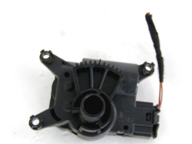 MOTORCEK OGREVANJA OEM N. A21000700 ORIGINAL REZERVNI DEL OPEL CORSA D S07 (2006 - 2011) DIESEL LETNIK 2011