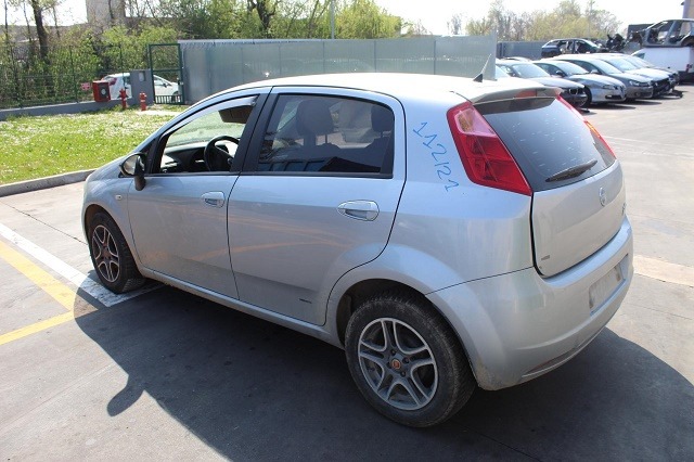 FIAT GRANDE PUNTO 1.2 B 48KW 5M 5P (2005) RICAMBI IN MAGAZZINO