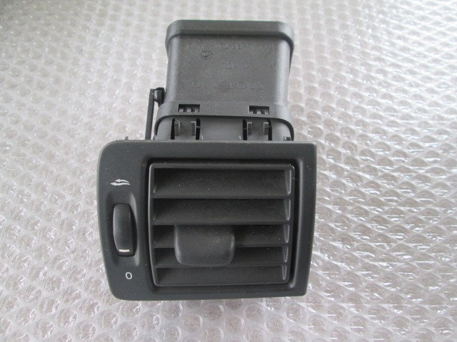 ODVOD ZRAKA OEM N. 39888290 ORIGINAL REZERVNI DEL VOLVO C30 533 (2006 - 2012)DIESEL LETNIK 2008