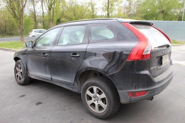 VOLVO XC60 2.4 D 129KW 6M 5P (2010) RICAMBI IN MAGAZZINO