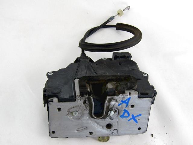 CENTRALNI ZAKLEP SPREDNJIH VRAT  OEM N. 55701964 ORIGINAL REZERVNI DEL FIAT GRANDE PUNTO 199 (2005 - 2012) DIESEL LETNIK 2005