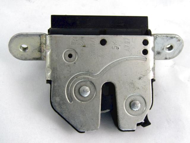 ZAKLEPANJE PRTLJA?NIH VRAT  OEM N. 55701971 ORIGINAL REZERVNI DEL FIAT GRANDE PUNTO 199 (2005 - 2012) DIESEL LETNIK 2005