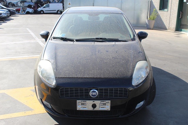 FIAT GRANDE PUNTO 1.4 B 57KW 5M 5P (2006) RICAMBI IN MAGAZZINO