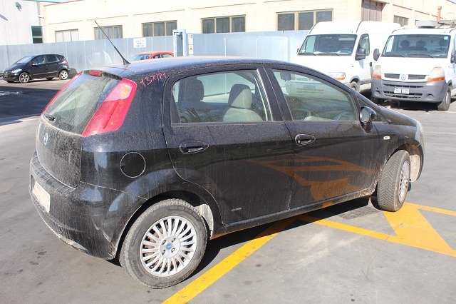 FIAT GRANDE PUNTO 1.4 B 57KW 5M 5P (2006) RICAMBI IN MAGAZZINO